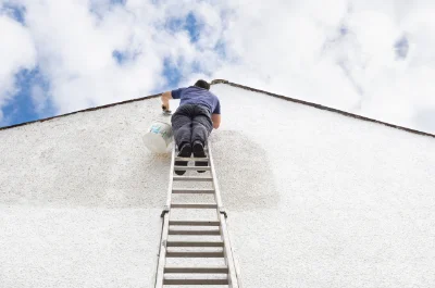 Peinture extérieure à Saint-Bonnet-le-Château — façades et ravalement
